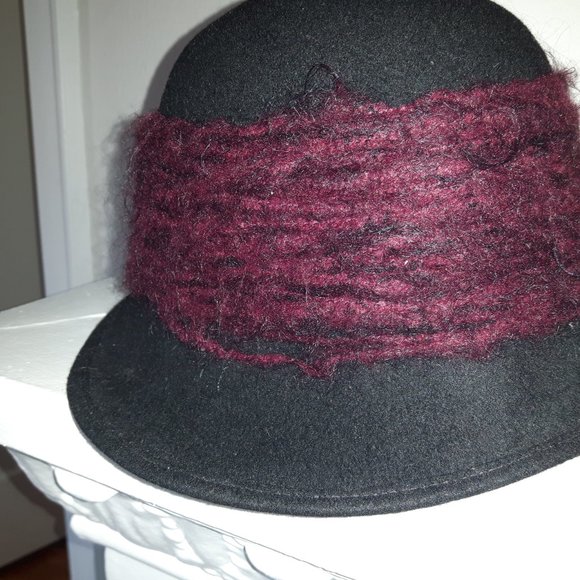 Cloche Wool Hat - Picture 4 of 6
